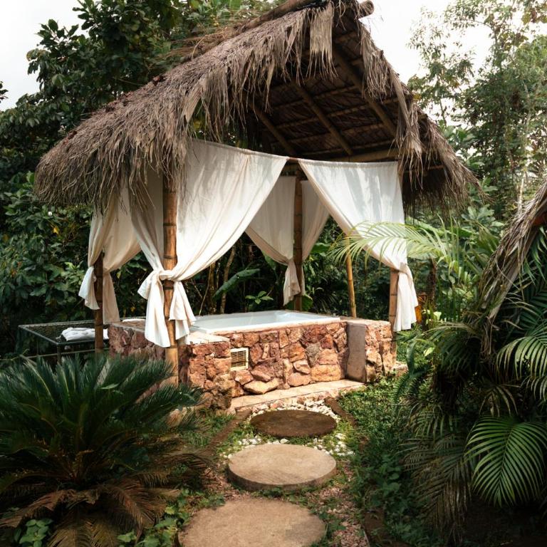Glamping Las Palmas Finca - Deluxe Suite with Spa Bath - 4