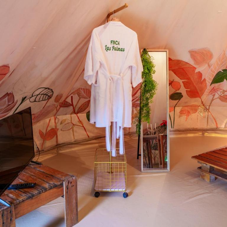 Glamping Las Palmas Finca - Deluxe Suite with Spa Bath - 21
