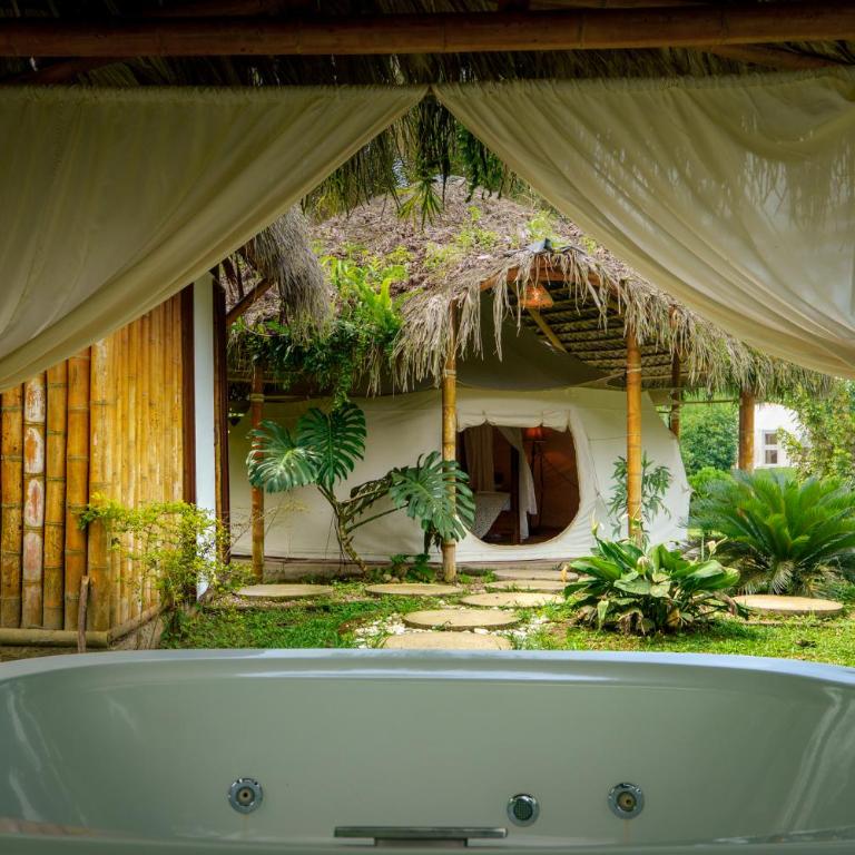Glamping Las Palmas Finca - Deluxe Suite with Spa Bath - 2