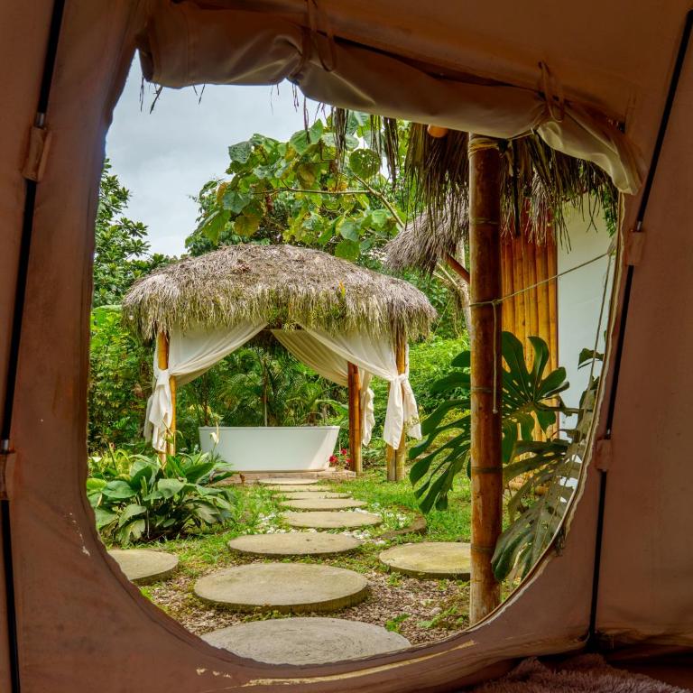 Glamping Las Palmas Finca - Deluxe Suite with Spa Bath - 3