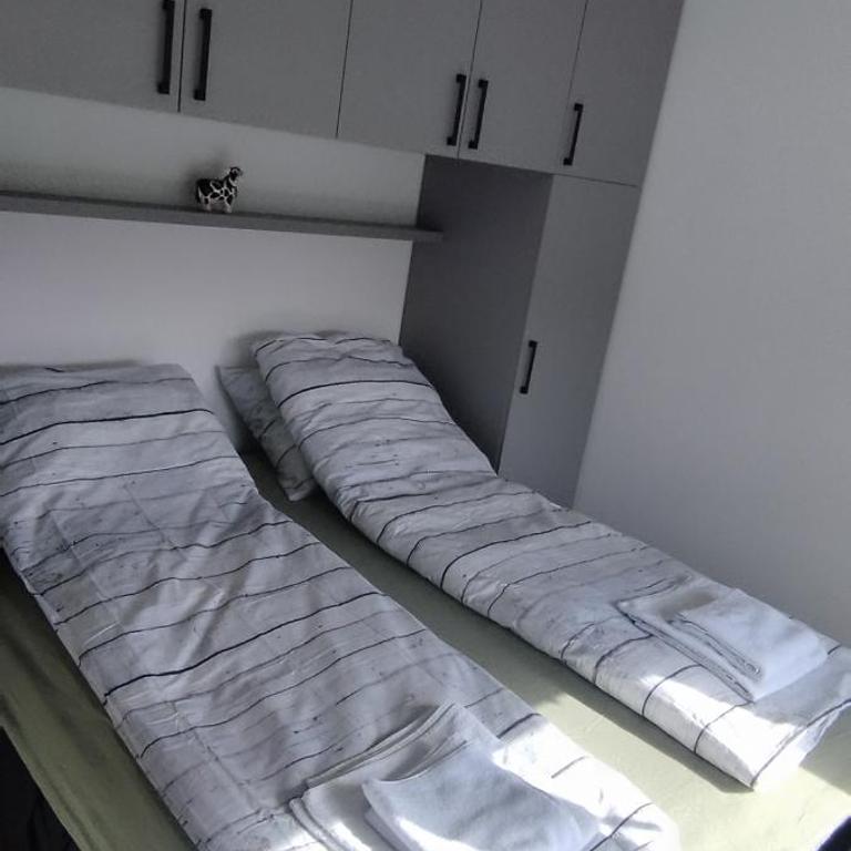 Stan na dan Višnja - One-Bedroom Apartment - 3