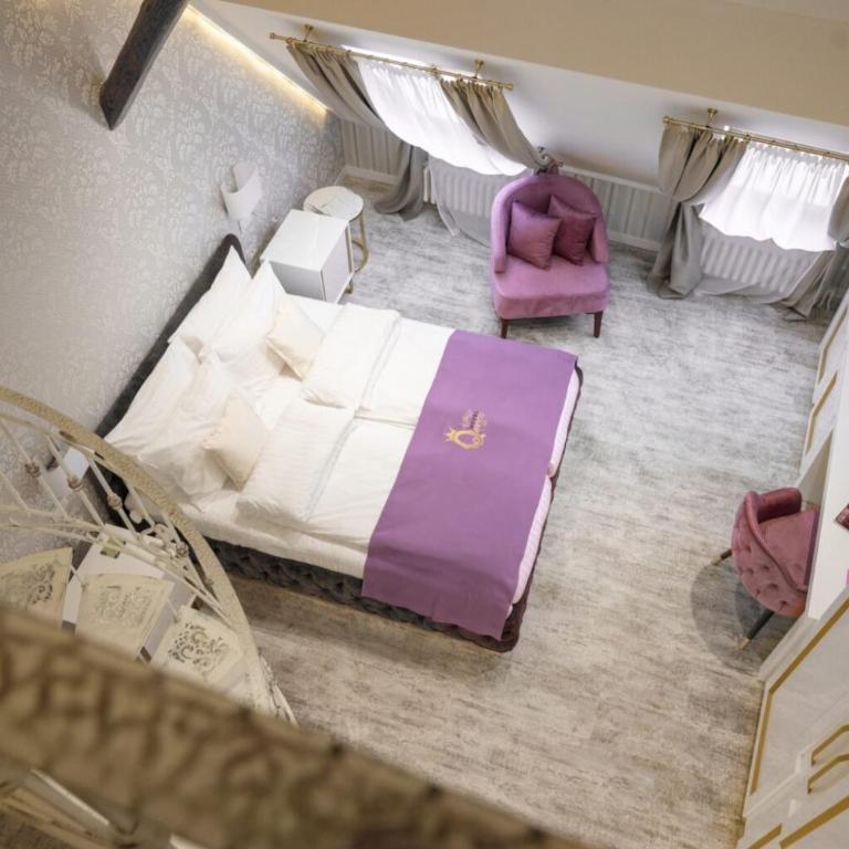 Queen Hotel - Porodični Studio - 6