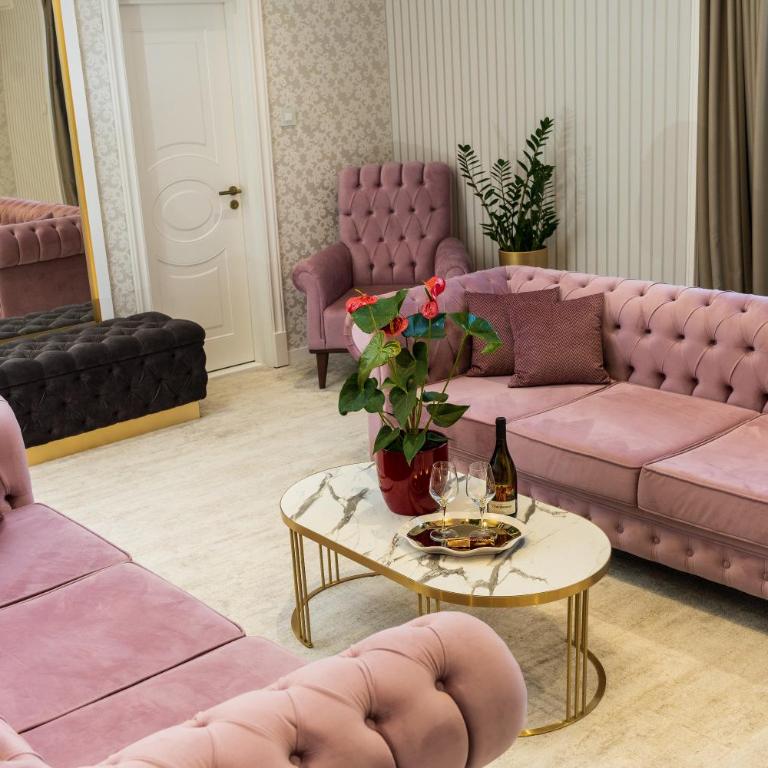 Queen Hotel - Apartman Tipa "Suite" - 11