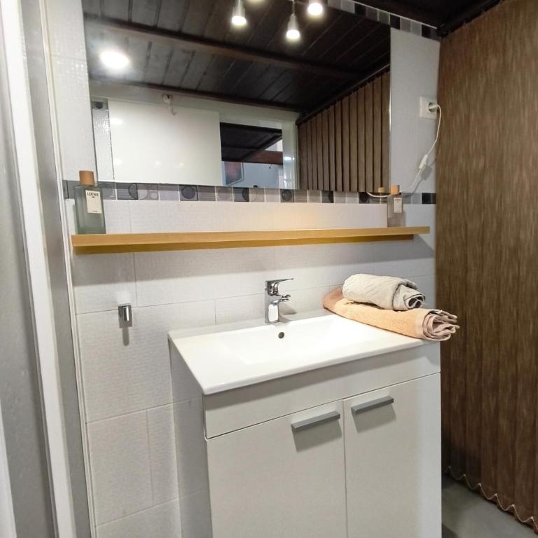 Hierro Beach Flat - Loft - 10