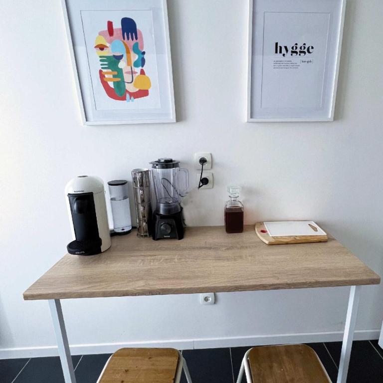 Charme et Douceur By UTA HOUSE - Two-Bedroom Apartment - 11