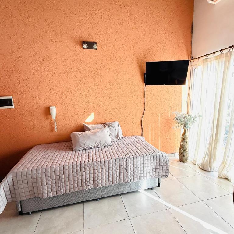 ANA RENT BALLESTER - Suite Familiar con balcón - 7