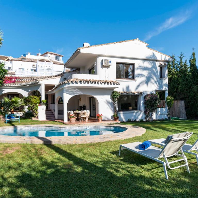 Villa Byron, private pool, walking distance to Puerto Banus - Casa Unifamiliar de 3 dormitorios - 73