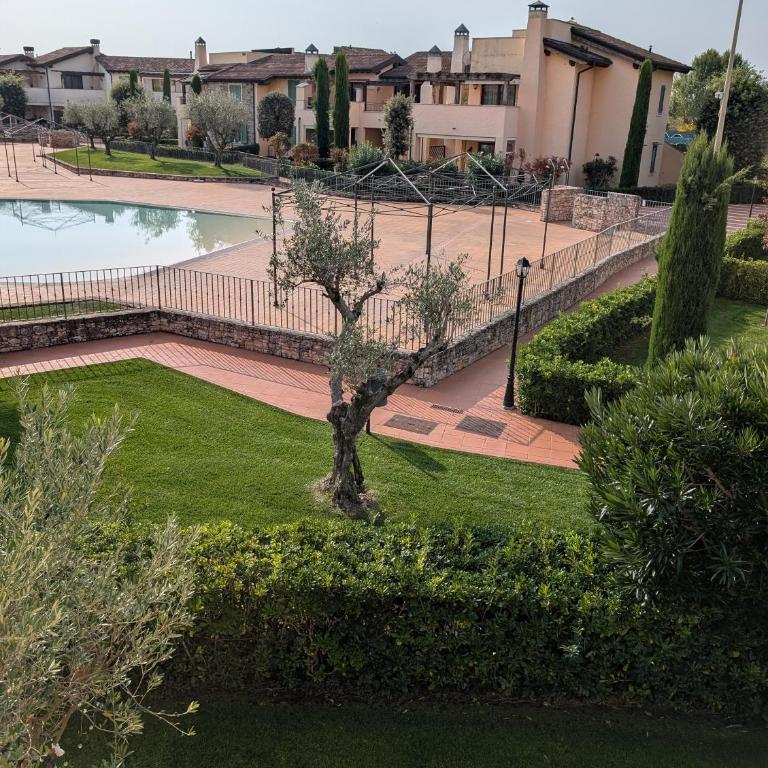 Casa Lolla Garda Resort Village - Appartamento con 2 Camere da Letto - 95