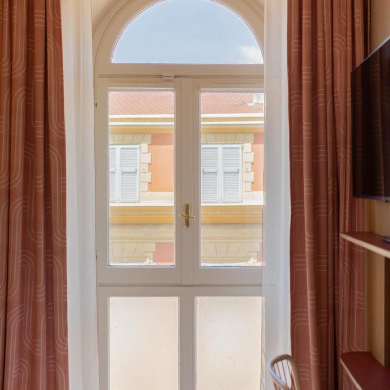 Hôtel Vacances Bleues Balmoral - Chambre Double – Vue sur Ville - 1