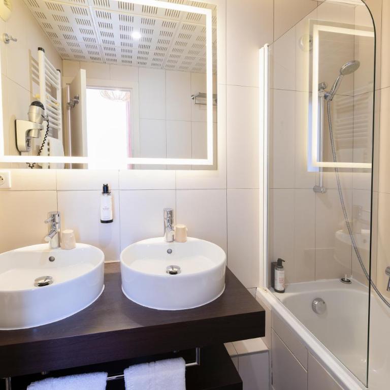 Hôtel Vacances Bleues Balmoral - Chambre Quadruple Deluxe - 5