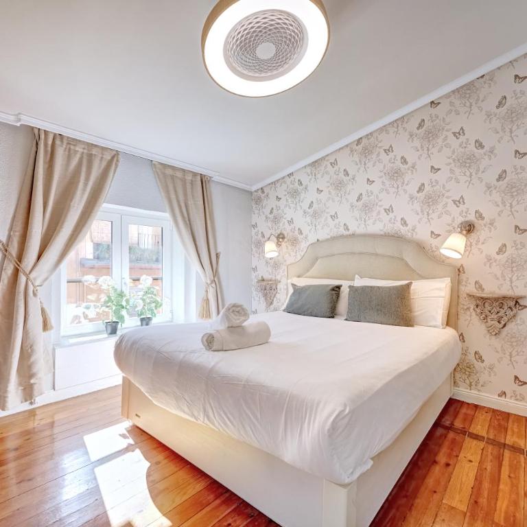 Heart of Pamplona Apartments II by clabao - Apartment with Balcony - 26