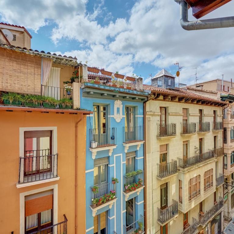Heart of Pamplona Apartments II by clabao - Apartment with Balcony - 38