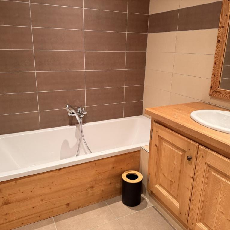 Grand chalet à Samoëns pour 11 personnes avec Wifi - FR-1-846-7 - Chalet - 20