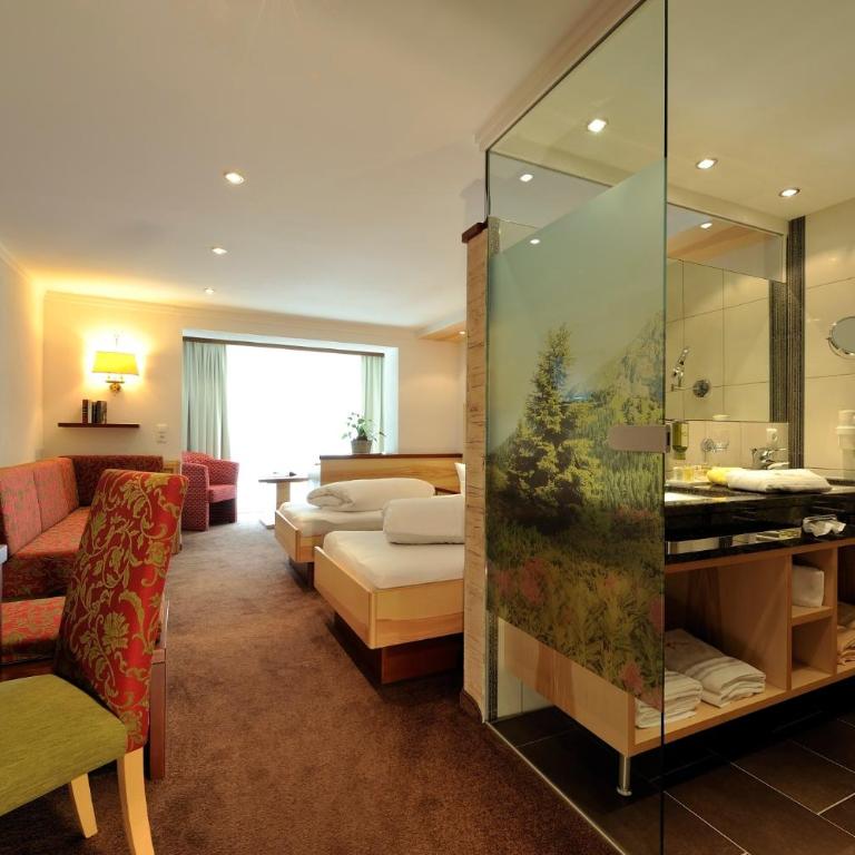 Hotel Arnika - Deluxe Dreibettzimmer - 3