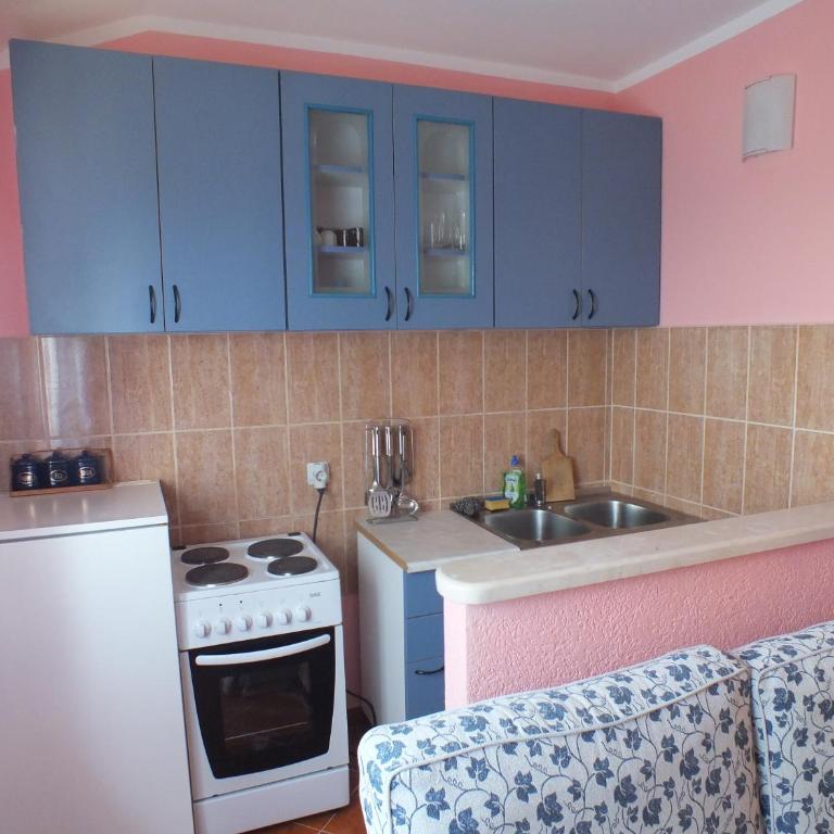 Apartments Trsteno 1 - Standard One-Bedroom Apartment - 7