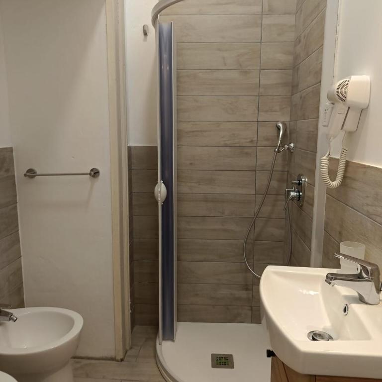 Residence e appartamenti Rosaroll - Camera King Superior - 6