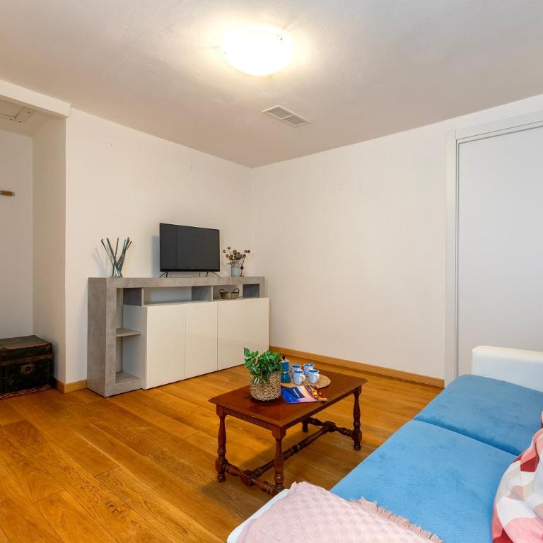 Sa Domo de Paolo - Two-Bedroom Apartment - 41