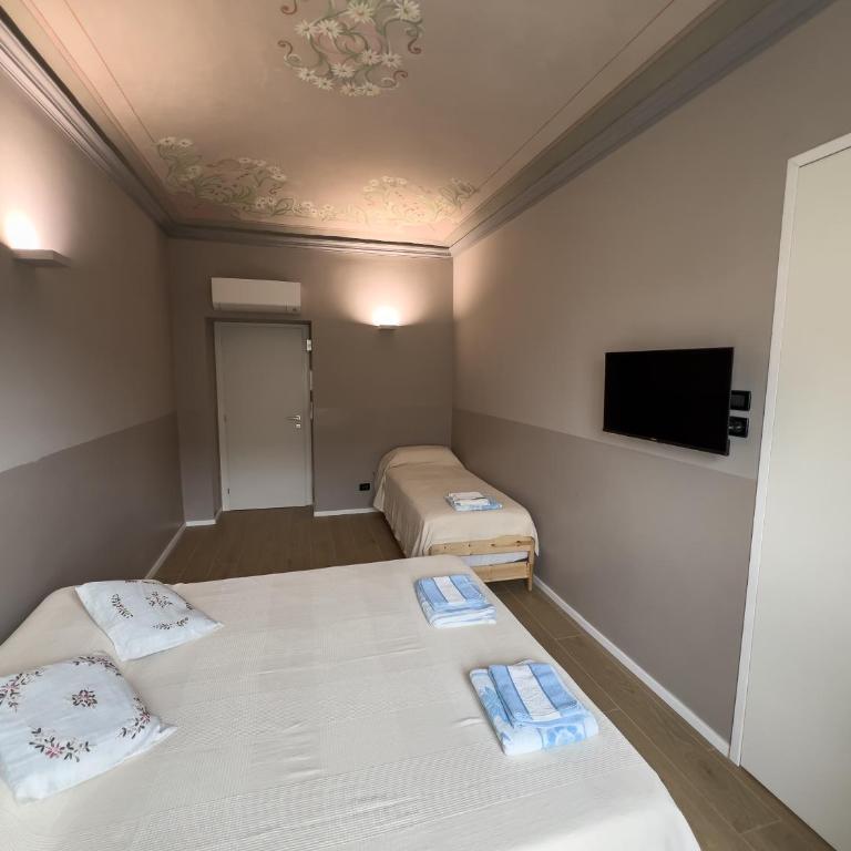 Top Rooms Torino - Deluxe Double or Twin Room - 3