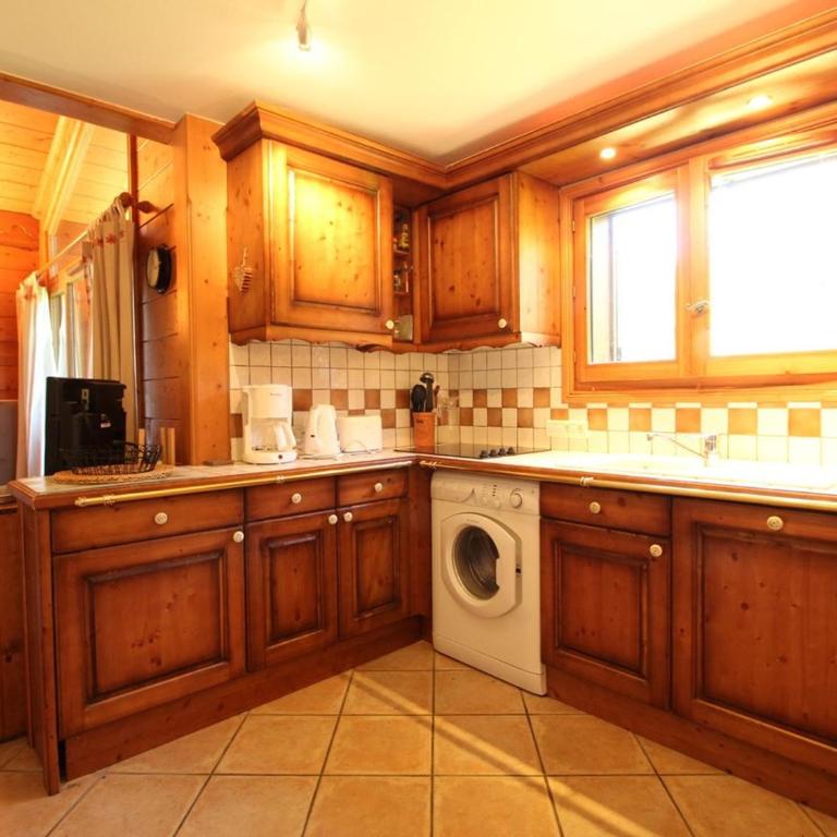 Duplex chaleureux 4 pièces avec wifi, parking, proche spa & bus pour ski - FR-1-572-43 - Appartement (6 Adultes) - 2