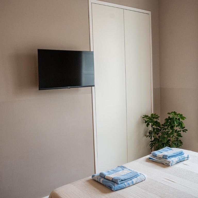 Top Rooms Torino - Deluxe Double or Twin Room - 5