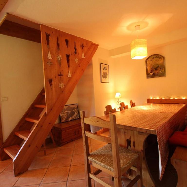 Duplex chaleureux 4 pièces avec wifi, parking, proche spa & bus pour ski - FR-1-572-43 - Appartement (6 Adultes) - 7