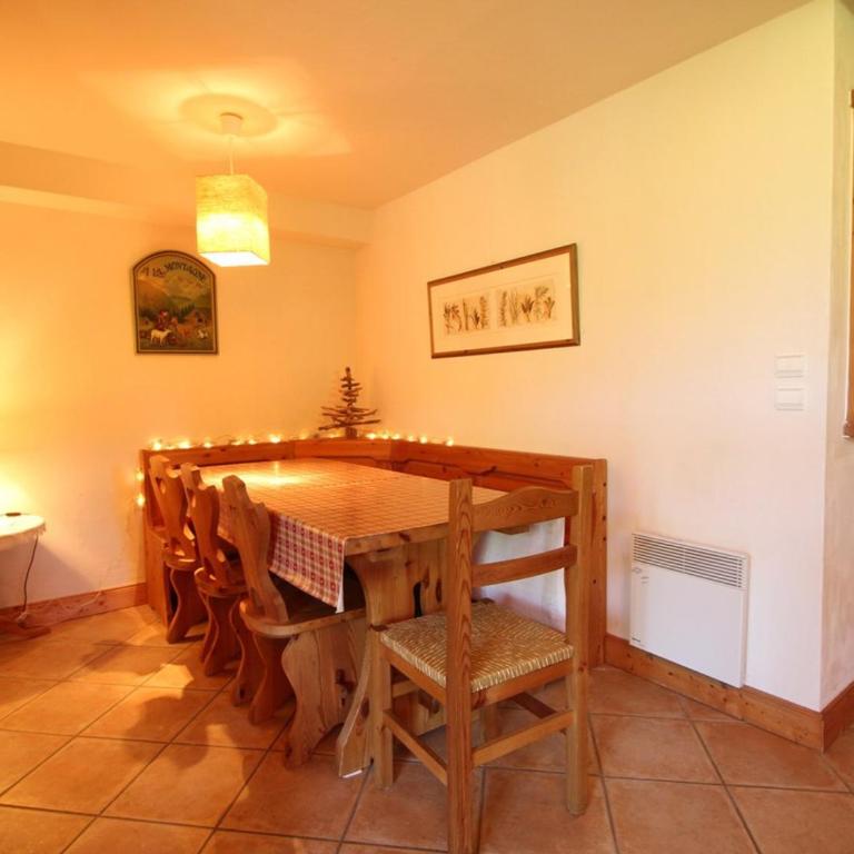 Duplex chaleureux 4 pièces avec wifi, parking, proche spa & bus pour ski - FR-1-572-43 - Appartement (6 Adultes) - 12