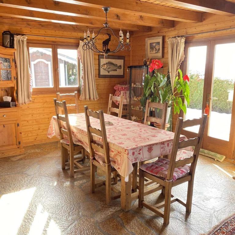 Chalet 6 pers. avec cheminée, jardin, WiFi à 300m des pistes - Arâches-la-Frasse - FR-1-572-28 - Chalet - 4
