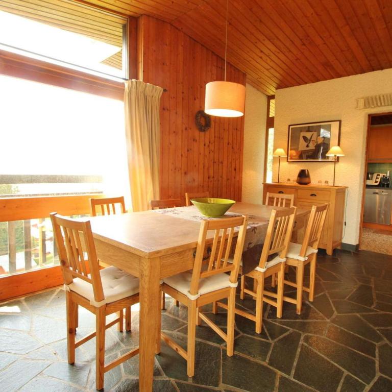 Chalet 5 ch, 11 pers, terrasse sud, Les Carroz - FR-1-572-115 - Chalet - 2