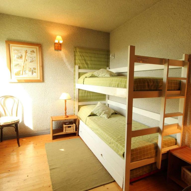 Chalet 5 ch, 11 pers, terrasse sud, Les Carroz - FR-1-572-115 - Chalet - 6