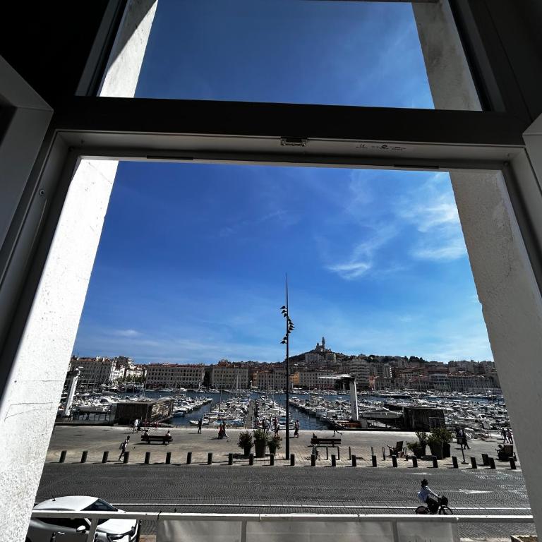Appartement vue imprenable Vieux-Port et Notre Dame - Studio - Vue sur Mer - 9