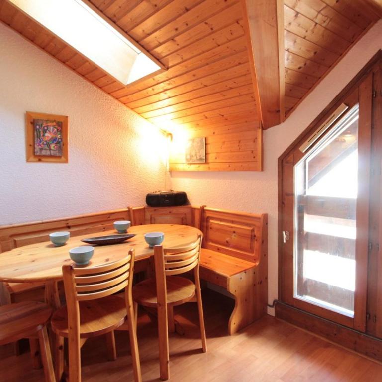 Studio mezzanine 5 pers, pied des commerces, 450m des pistes - FR-1-572-184 - Studio - 4