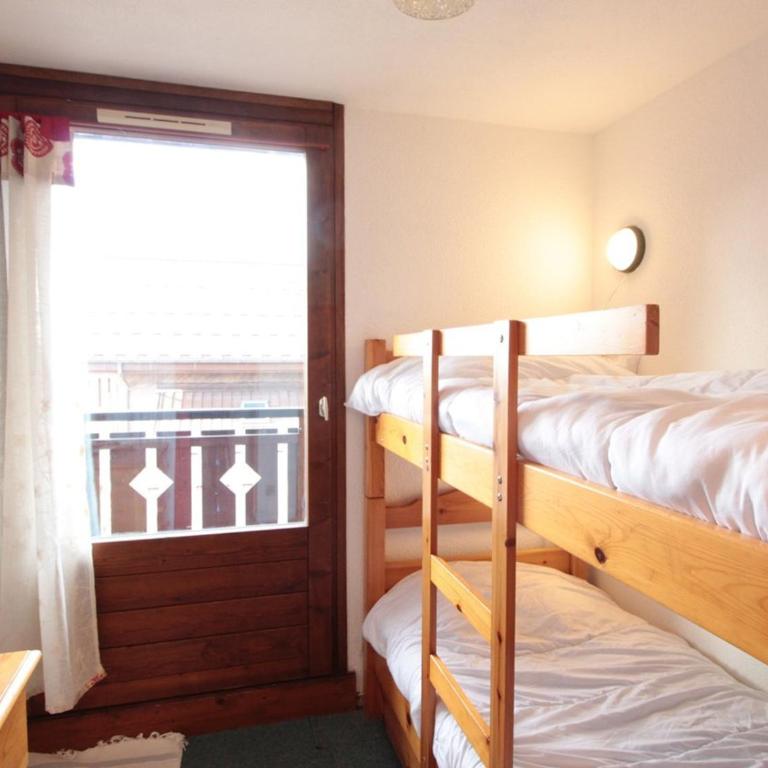 Studio mezzanine 5 pers, pied des commerces, 450m des pistes - FR-1-572-184 - Studio - 9