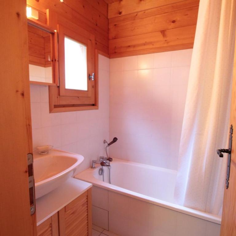 Chalet équipé avec poêle et garage, proche centre et remontées mécaniques - Chalet con 3 Camere da Letto - 3