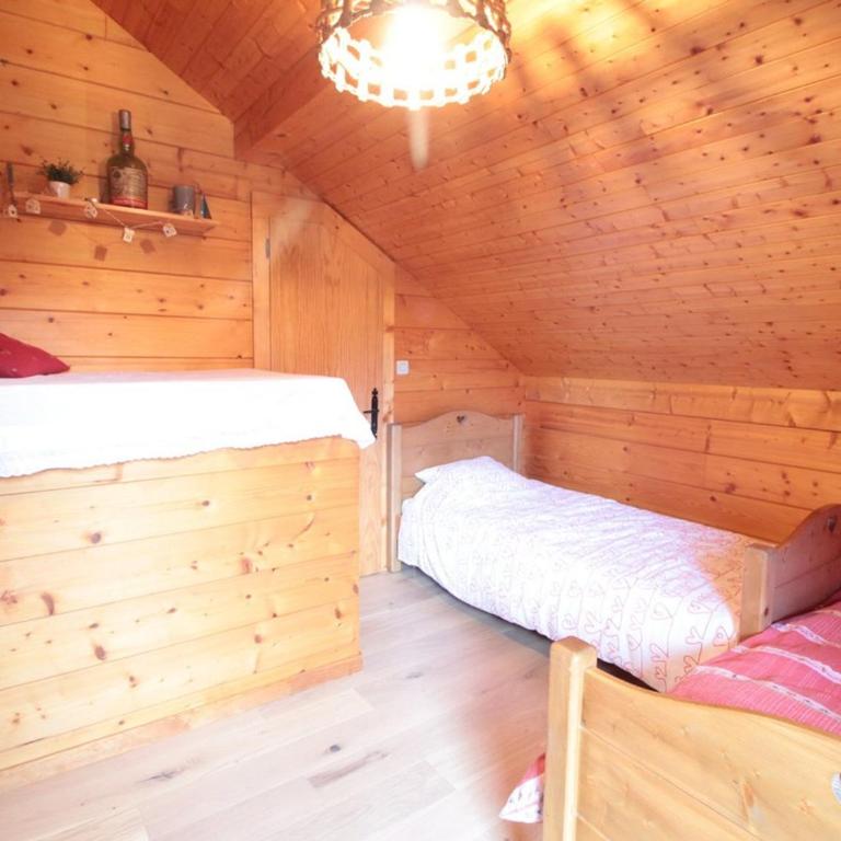 Chalet équipé avec poêle et garage, proche centre et remontées mécaniques - Chalet con 3 Camere da Letto - 5
