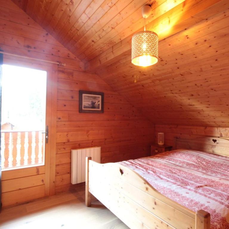 Chalet équipé avec poêle et garage, proche centre et remontées mécaniques - Chalet con 3 Camere da Letto - 7