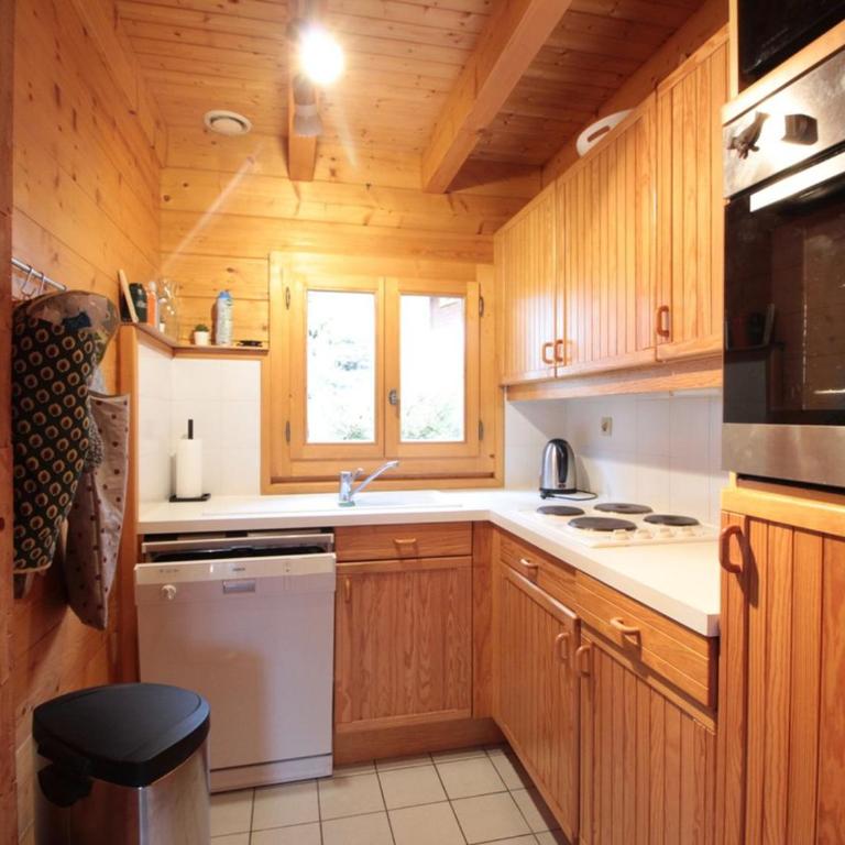 Chalet équipé avec poêle et garage, proche centre et remontées mécaniques - Chalet con 3 Camere da Letto - 12