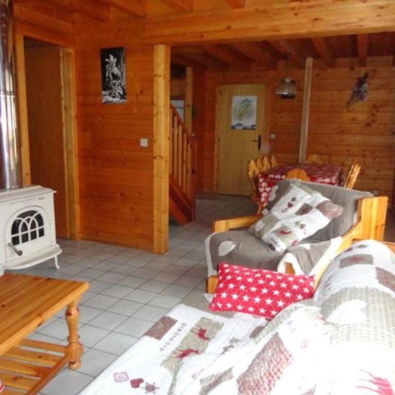 Chalet 3 Chambres 8 Pers, 800m Pistes, Parking Couvert, Poêle à Bois, Quartier Calme - FR-1-572-224 - Chalet - 1