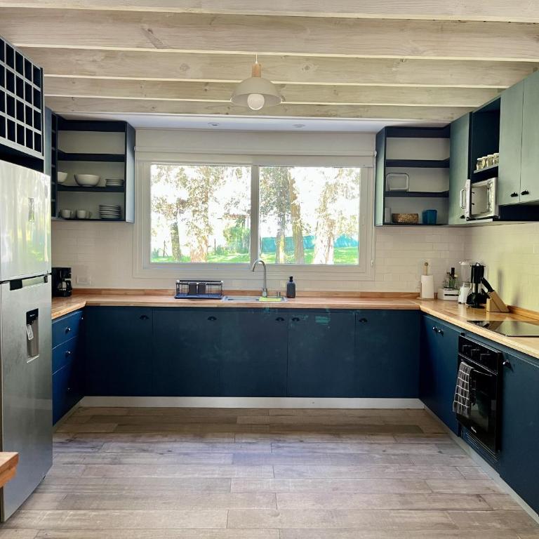 Casa Waimea - Casa En Barrio Privado San Benito, Chapadmalal Para 6 PAX Con Parrilla - Hola Sur - Three-Bedroom House - 9