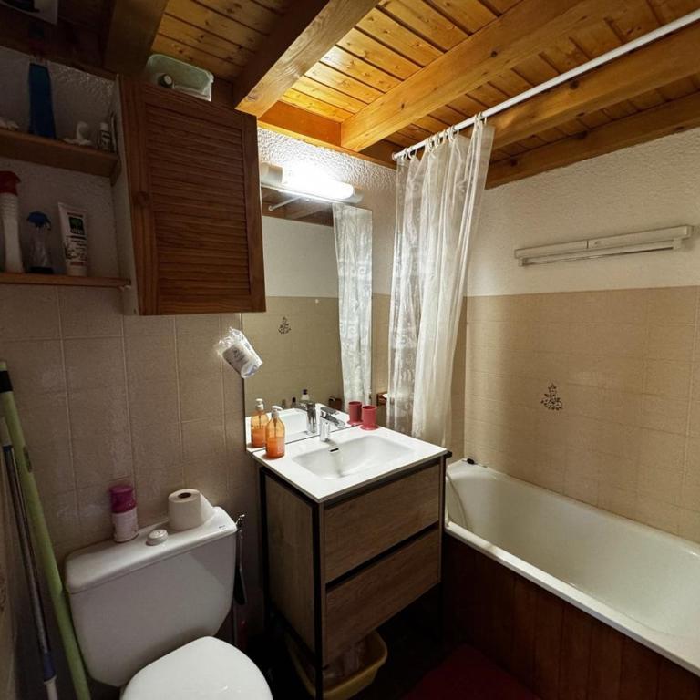 Studio 4 pers avec balcon, près des remontées mécaniques - FR-1-572-149 - Studio - 2