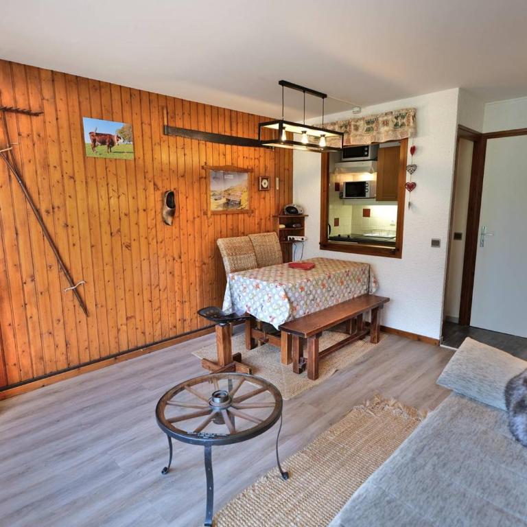 Studio confortable pour 4 personnes au Grand-Bornand - FR-1-458-123 - Estudio - 6