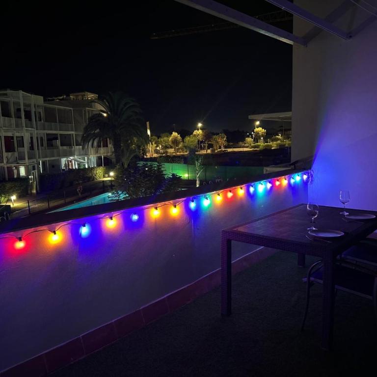 Apartamento "Casa el Sargazo" en Vera Playa con Piscina, Solarium, Wifi y Parking Gratis - Apartamento de 2 dormitorios - 2