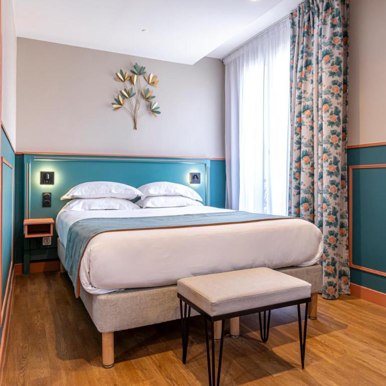 Hôtel Montcalm - Chambre Lit Queen-Size Classique - Vue sur Jardin - 1