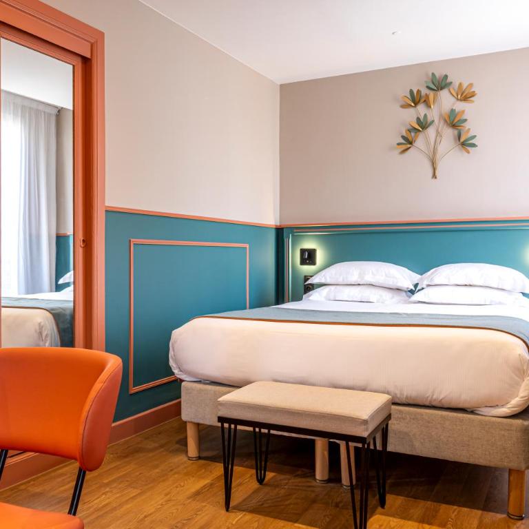 Hôtel Montcalm - Chambre Lit Queen-Size Classique - Vue sur Jardin - 7