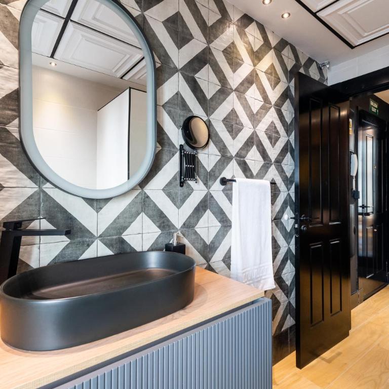 CH Catedral Luxury Apartment - Two-Bedroom Apartment - 52