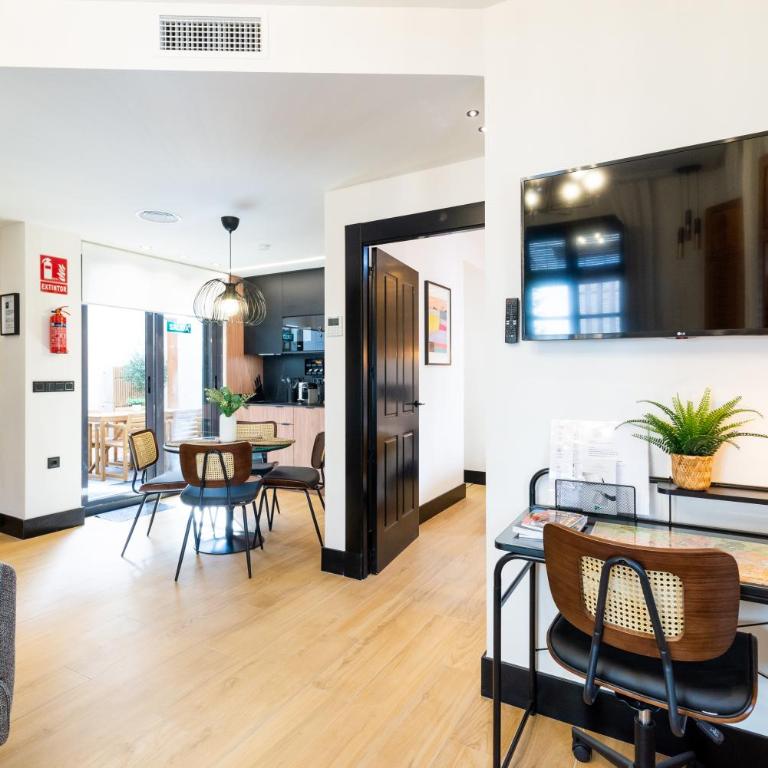 CH Catedral Luxury Apartment - Two-Bedroom Apartment - 17