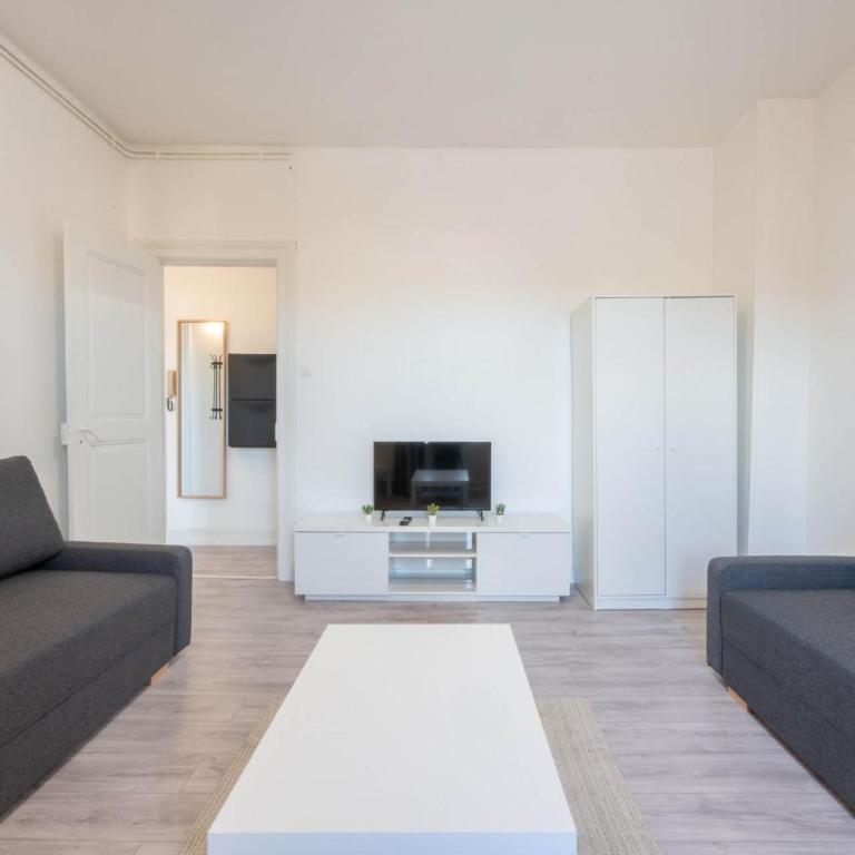 Magnifique Appartement Mulhouse Stationnement Gratuit - Apartamento de 1 dormitorio - 1