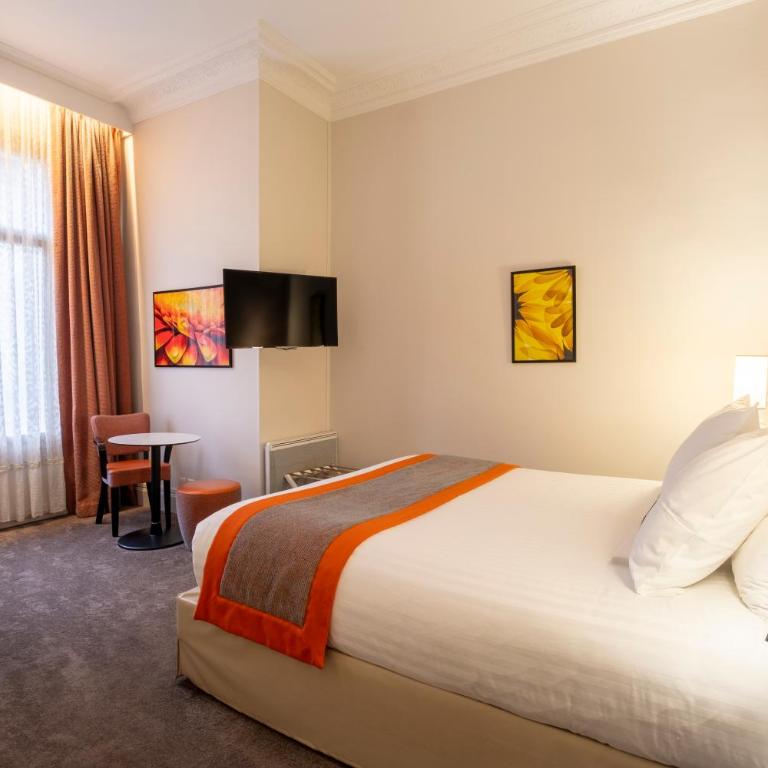Best Western Hôtel d'Arc - Chambre Lit Queen-Size Standard - Non-Fumeurs - 3
