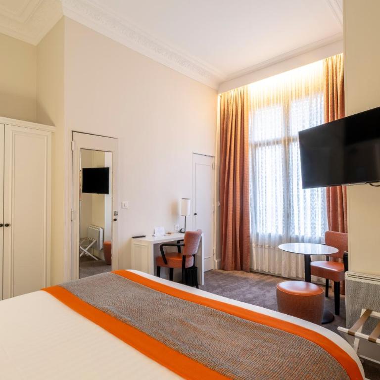 Best Western Hôtel d'Arc - Chambre Lit Queen-Size Standard - Non-Fumeurs - 4