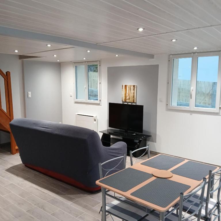 Maison spacieuse de 3 chambres, à proximité de la Centrale du Bugey - Appartement 3 Chambres - 1