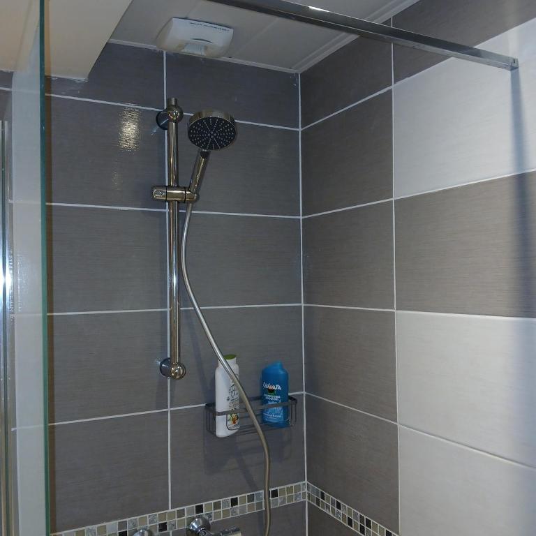 Maison spacieuse de 3 chambres, à proximité de la Centrale du Bugey - Appartement 3 Chambres - 6